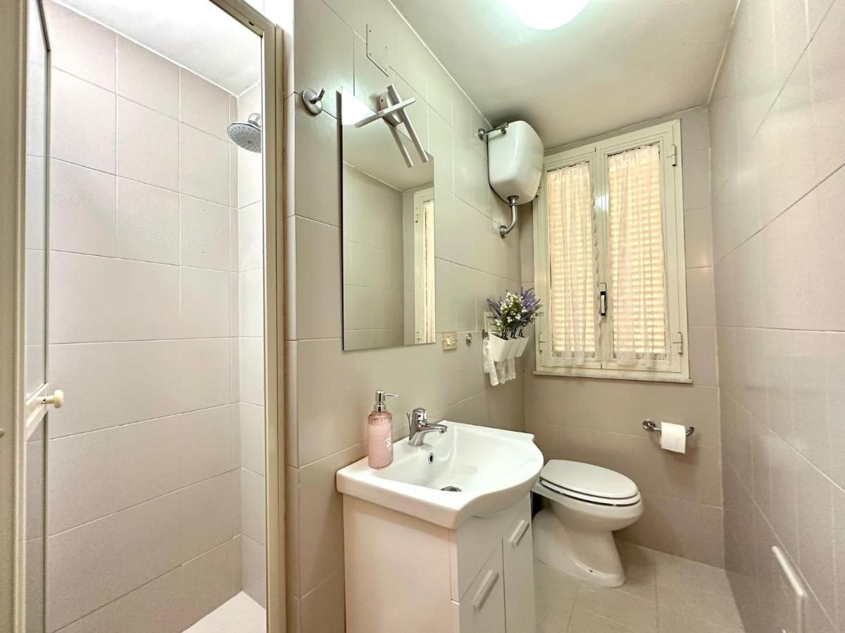 Family Relax Caracciolo Bed & Breakfast Napoli Dış mekan fotoğraf